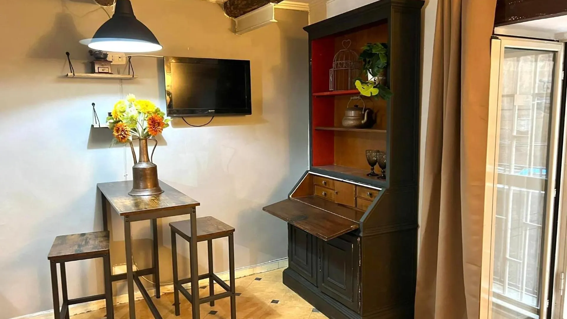 Bella Mbriana Rooms Nápoles Itália